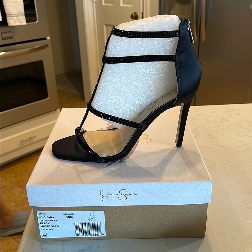 NEW Jessica Simpson Black Oliana Heels Size 10